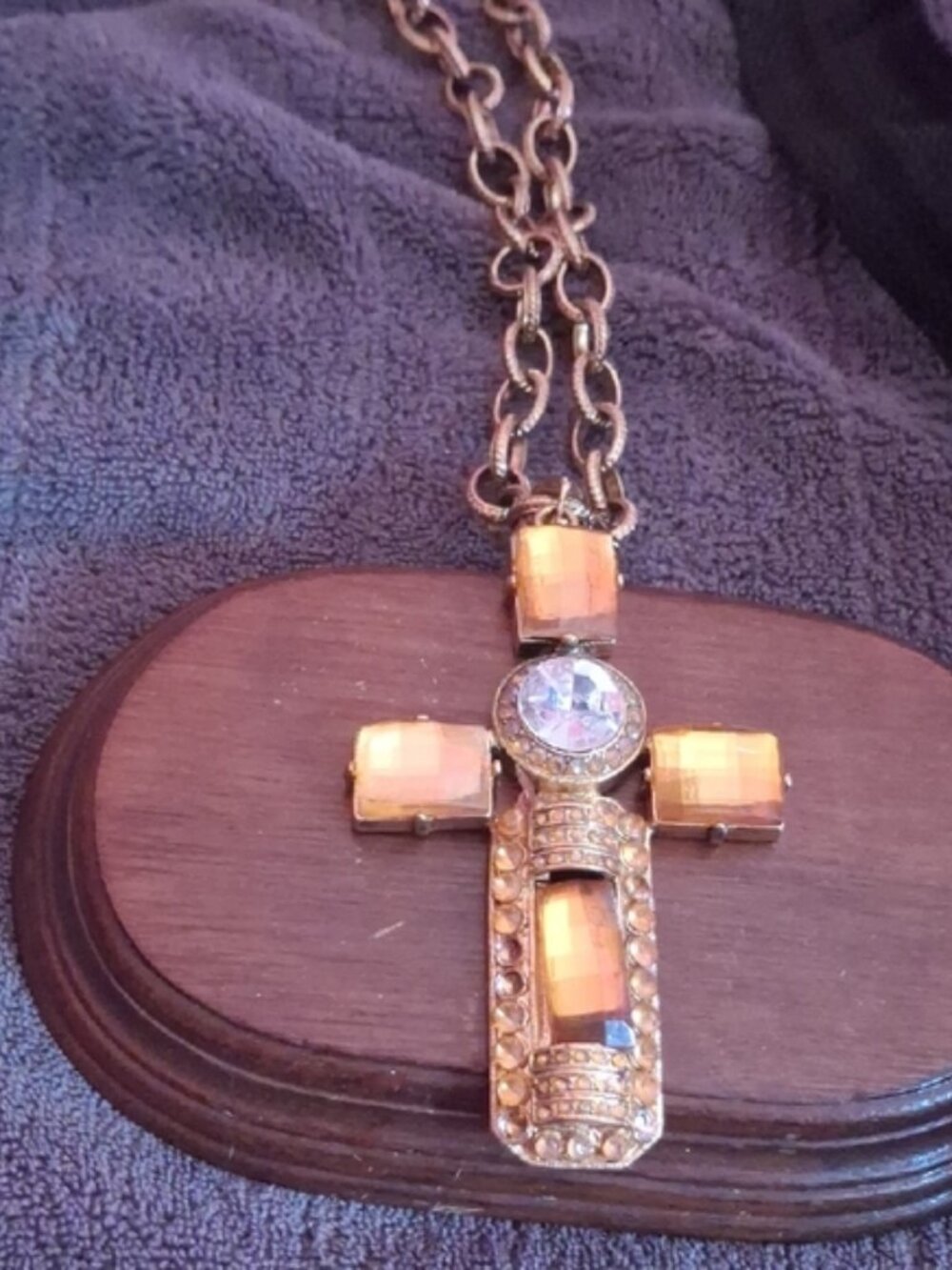 Elegant Gold Cross Pendant Necklace